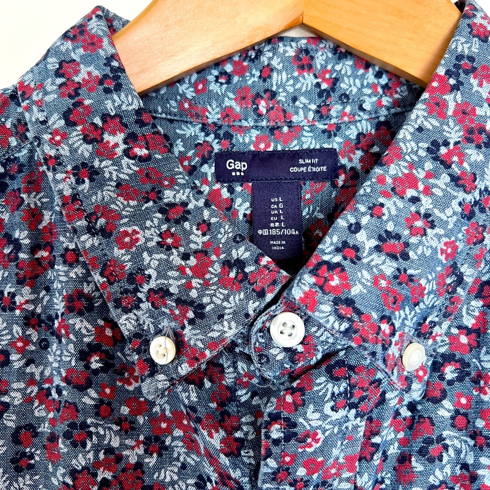 Gap Flowers Casual Button Down Short Sleeve shirt Size Large